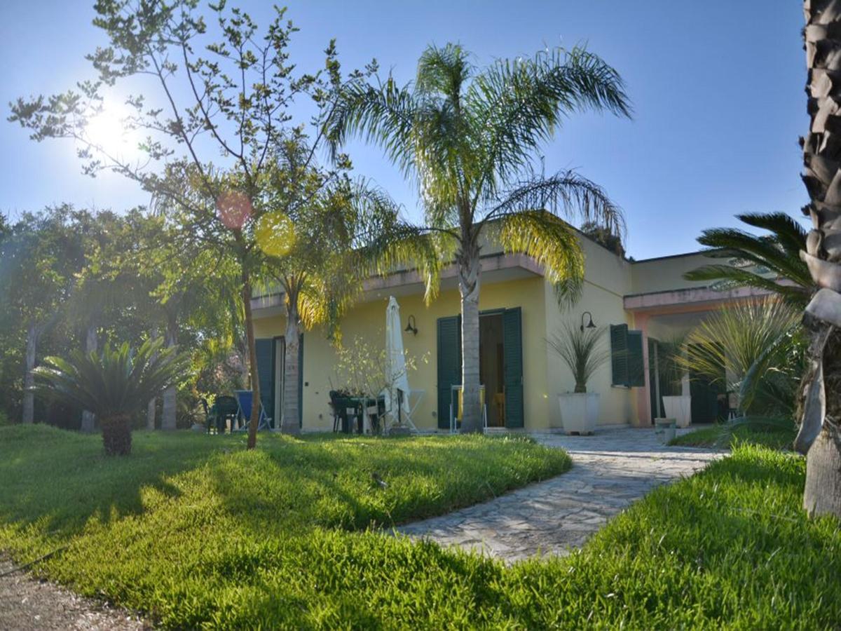 Masseria Lama Torre dell'Orso Exterior photo